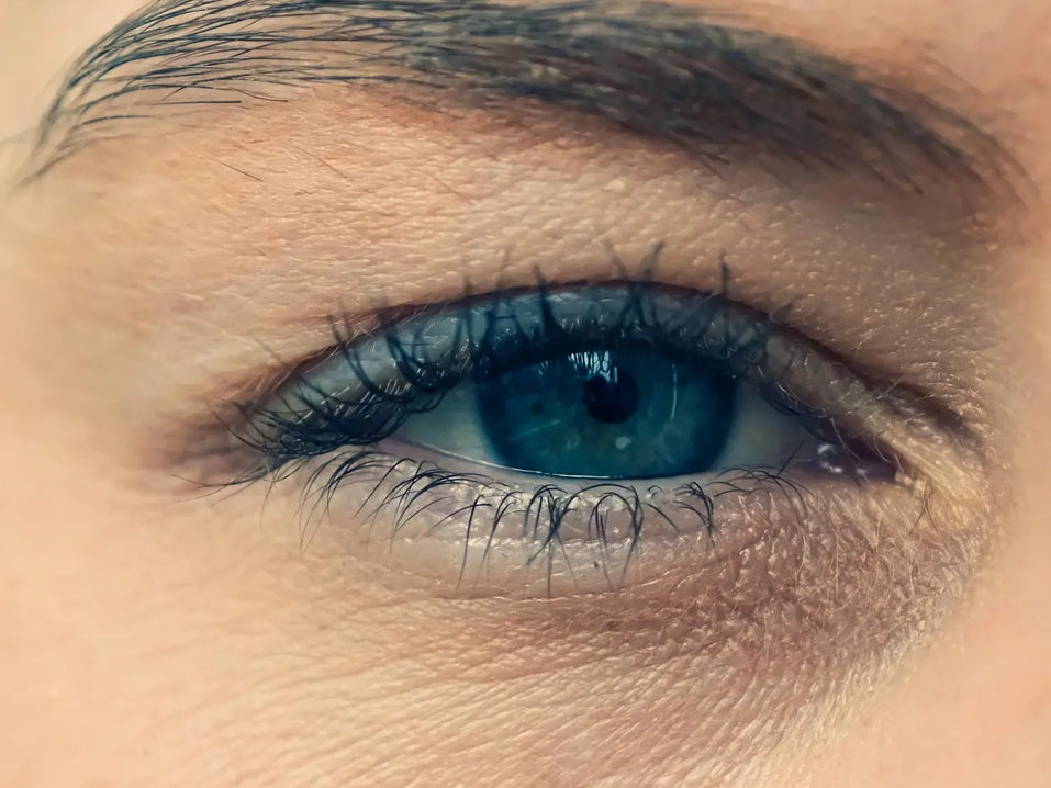 Kiedy stosować odżywkę do brwi, aby uzyskać najlepsze efekty?