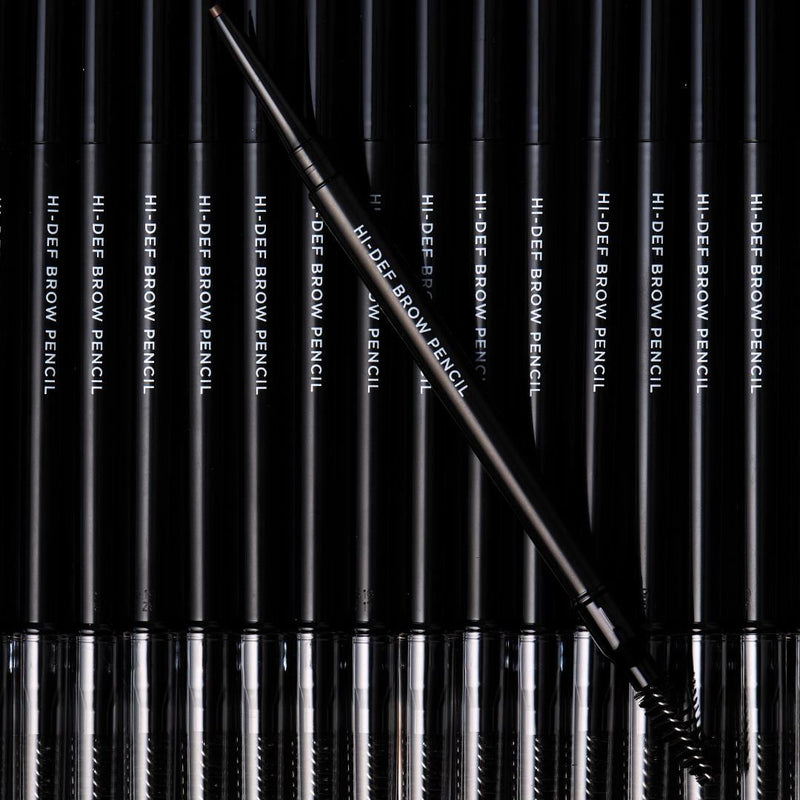 Hi-Def Brow Pencil: kredka do brwi, o której robi się głośno