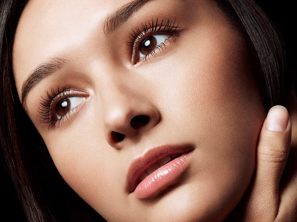 Pożegnaj poranną opuchliznę w 3 krokach