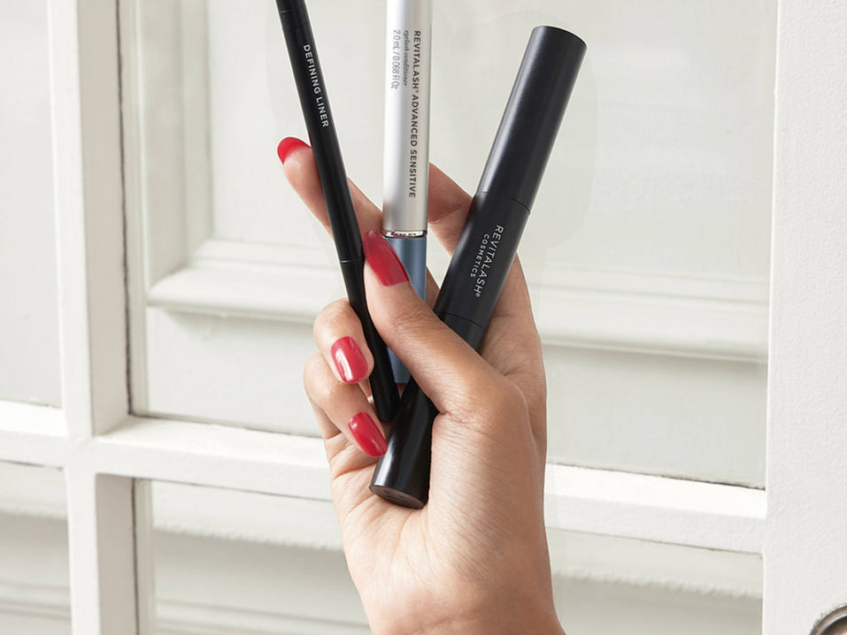 Odżywka do rzęs i eyeliner: duet, który podkreśla spojrzenie