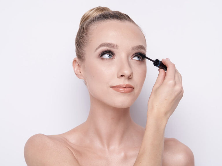 Poranna vs. wieczorna aplikacja odżywki – kiedy działa lepiej?